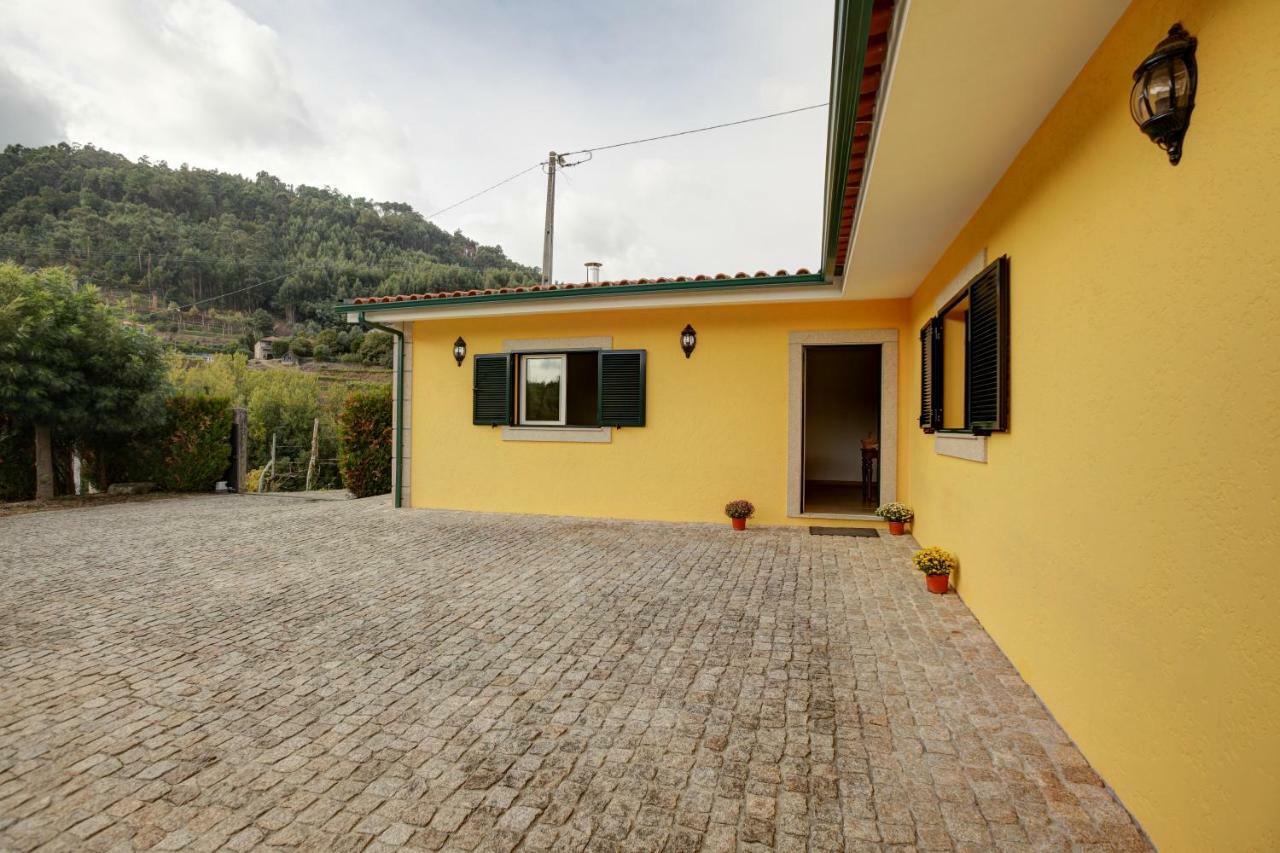 Vila Casa Dos Limoeiros Em Ribas Celorico De Basto Exteriér fotografie